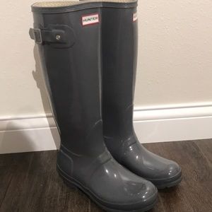 women’s hunter rains boots - grey